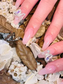 スカルプ長さだしワンカラーxビジューコース💫