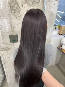 月1メンテナンスにおすすめ✨🍎髪質改善りんご幹トリートメント🍎（シャンプーブロー込み）