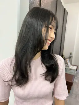 レディース レイヤーカット✂️💗（朝10時​〜​、夜18時半までのご案内です）