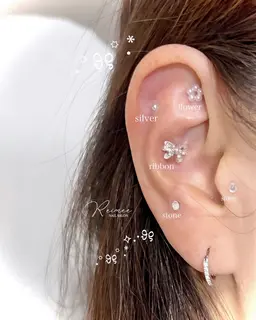 お試し耳つぼジュエリー✨️5粒🎀