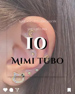 【耳つぼジュエリー　１０粒まで】(平日)￥3980(土日祝)￥4500  ネイル＆アイを同日施術で500円OFF