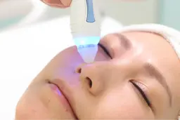 フェイシャル💠毛穴水素ピーリング💠幹細胞美容液導入・ヘッドスパ付き❣️