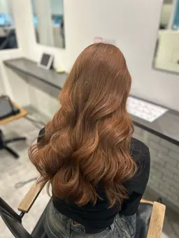 韓国風くびれ巻き髪ヘアセット