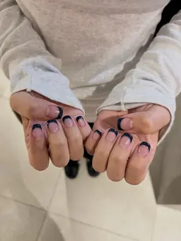 ハンドフレンチ【新規￥4480】【再来￥6200】🎀オフありの場合+￥500🎀ベース追加+￥500