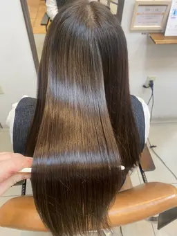 [12月限定🎄]サラツヤ水素カラー🫧 + カット(ロング料金あり)