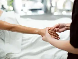 足先からヘッドまで/やさしく包まれる仰向けオイルTRショートコース 50分【ネット予約のみ】特別価格