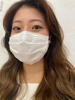 眉毛スタイリング