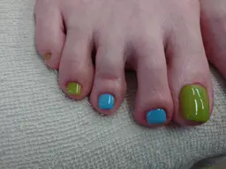 フットワンカラー