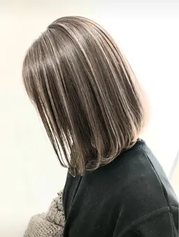 カット＋ケアブリーチ＋ナチュラルハイライト