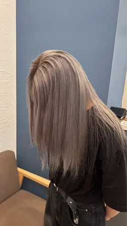 【🦄自由な髪色🦄】ブリーチありダブルカラー🩷