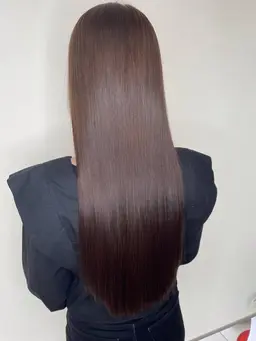 【🍓ドライカット＋全体エステストレート＋リタッチ(根元)カラー＋中和トリートメント🍓】