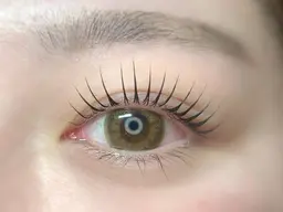 ダメージレス潤ツヤまつげパーマ