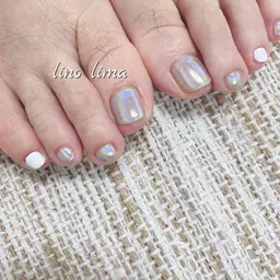 オフ込み。フットミラーネイル。フットバスケア付き