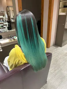 ❄️11・12月限定❄️カット➕SUBLIMICトリートメント🫧¥6,600​〜​【ボブ・ショート・ロング🆗】