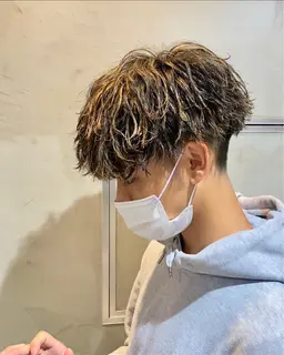 【ご新規限定クーポン】メンズカット&パーマ&ハイライトorカラー&保湿TR