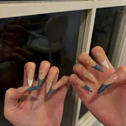 ✨️フレンチネイルオフ込みベースはクリアのみ✨️⚠️(練習モデルです)