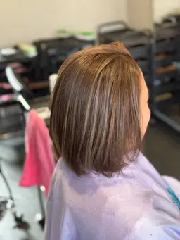 【ショート向け】カット＋カラー＋10枚ハイライトでグレイカバー