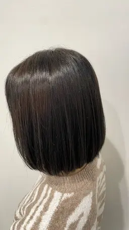 朝のスタイリングを楽に！！　　　　　　　　　　　　　　　カット➕縮毛矯正➕ Aujuaトリートメント