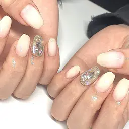 - ̗̀ New ̖́- シンプルワンカラー + 囲み埋めつくしネイル