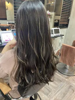 カット+ハイライト（ブリーチ）+カラー+ベーストリートメント