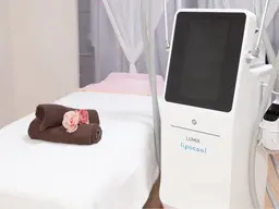 【世間で話題沸騰★】冷却痩身最新マシン導入！①カップ（顎下、お腹下）