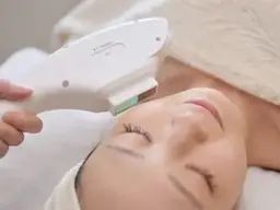 【フォト光フェイシャル💡毛穴洗浄付き👃】赤みやくすみ軽減✨肌ツヤ・トーンアップに💞