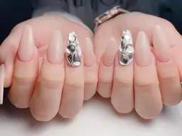 Hant【チップ長さ出し】💅ハンド★ワンカラー＋2個大きいパーツor2本埋め尽くし★スカルプ付け替えオフ無料¥6980