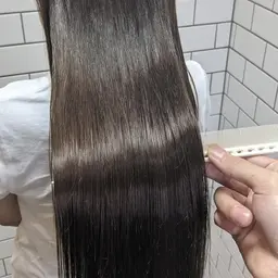 【髪質改善💍】極艶システムトリートメント(CARE PROアイロン使用)¥6000