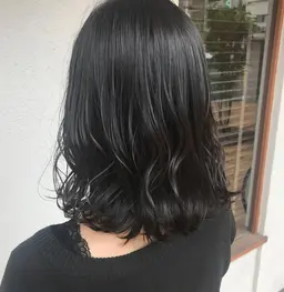 【ミニモ学割限定クーポン👩🎓】 カット+髪質改善トリートメント ¥3900