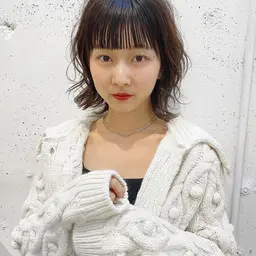 前髪カット1100円　毛先枝毛カット2500円