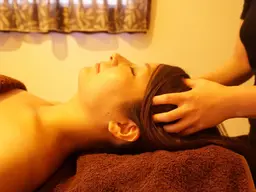 【ご新規様】リンパマッサージ+ヘッドorリフレク 75分