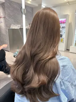 【ご新規様限定🦋】ハーフブリーチで作る透明感艶カラー🩵似合わせカットもついてます🎶