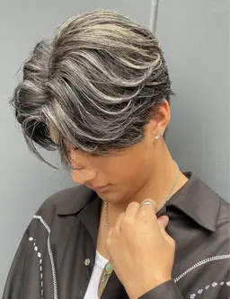 《🎀ミニモ限定価格🎀》めちゃイケ🥹カット＋パーマ＋ハイライト🎗️⭐️