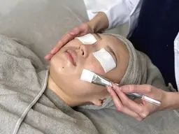 【敏感肌・乾燥肌さん】繰り返す肌荒れに☆パーソナルピーリング