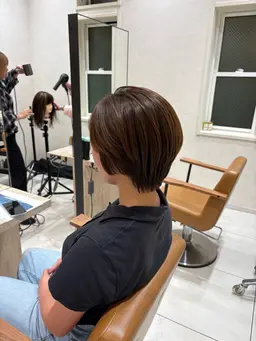 残り1枠‼️ショートカット+トリートメントサービス［木曜18時​〜​土曜19時​〜​限定］