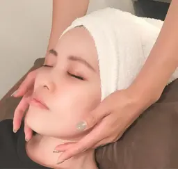 🔹お顔全体脱毛🔹引き上げパック付き