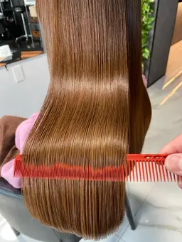 色素改善カラー＋ルムオリ髪質改善トリートメント