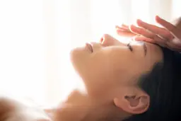 季節の変わり目の揺らぎ肌に、、、保湿しっかり【極純保湿フェイシャル】※リフトアップ+アロマデコルテマッサージ付