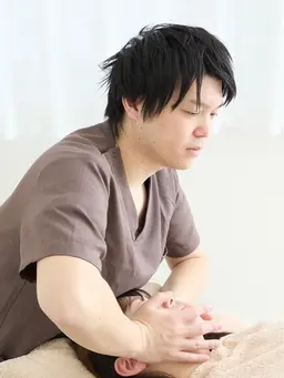 小顔矯正＋頭蓋骨矯正or美容鍼