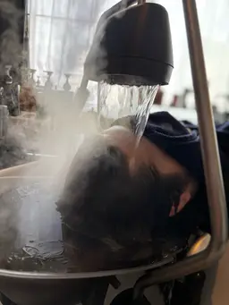 【頭浸浴】体験！！頭の温泉でリラックスとさっぱり頭皮！