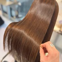 🎀当日限定🎀ブリーチ毛対応・高難易度矯正+カット+髪質改善oggi otto 1STEPトリートメント