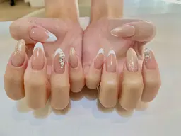 🎀フレンチ＋色ベース🩷オフ・お爪の形整え・甘皮のお手入れ（ドライケア） 込み¥8,800
