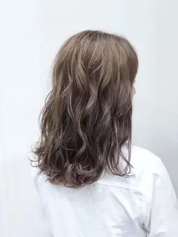 🔷【❗️❗️ダメージ8割減❗️❗️】🔷イルミナカラー & トリートメント