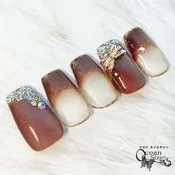 💗【再来／他店フィルイン】💗で✨キラッキラ✨10本フレンチデザインネイル