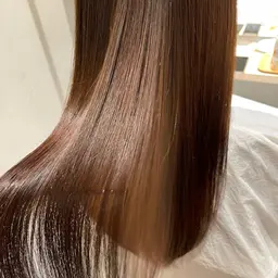 平日限定クーポン👒カラー＋水素トリートメント🫧サラサラ仕上げ✨