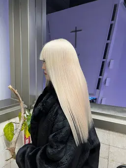 抜きっぱなしリタッチケアブリーチカラー＋トリートメント