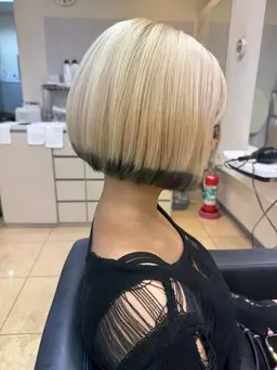 💙ダブルカラー(全頭ブリーチ➕オンカラー)💙