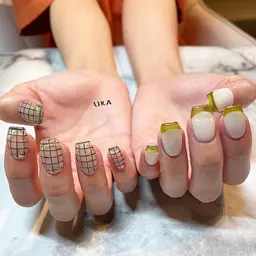 【オフなし】クリアフレンチ10本+ ワンカラー  パラジェルベース使用  画像持ち込み可