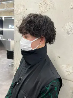 ⚠️《学割限定メニュー》⚠️カット+パーマ🌀