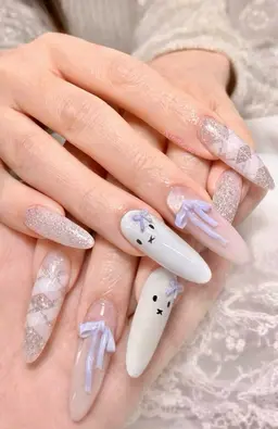 持ち込みデザイン｜カラー🩵（500色以上用意してある）「甘皮ケア込み、アート4～6」﻿事前にご希望のデザインの画像添付